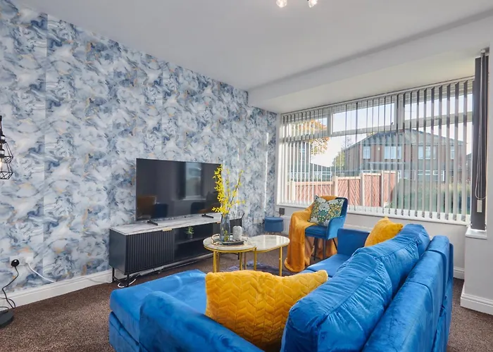 Sleeps 6 - Perfect For Business Travellers & Families - Free Parking *