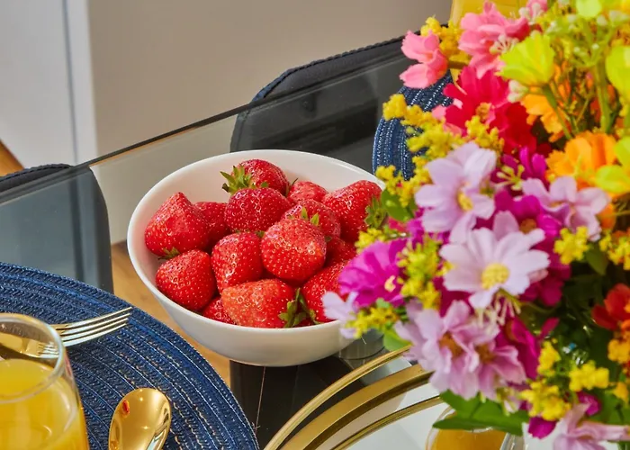 Sleeps 6 - Perfect For Business Travellers & Families - Free Parking Leeds (West Yorkshire)